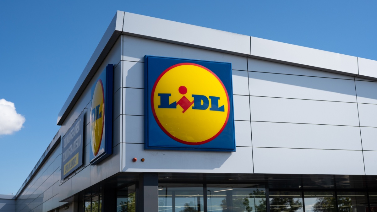 Deze Lidl tuinbank is (eindelijk) terug, perfect om je buitenruimte om te toveren tot een ontspanningshoek zonder te veel te betalen